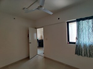 Room in 1 BHK Apartment at Runwal Gardens, Dombivli East – for Rent