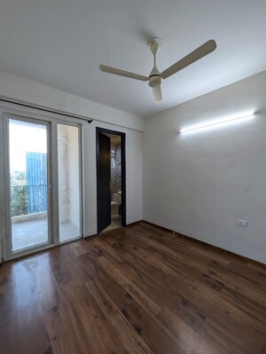 Room in 2.5 BHK Builder Floor at Signature Global Park, Sohna Sector 36 – for Rent