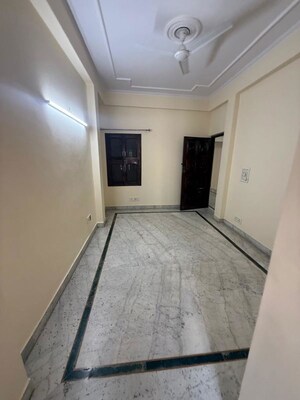 Building Lobby in 3 BHK Builder Floor at Saket – for Rent