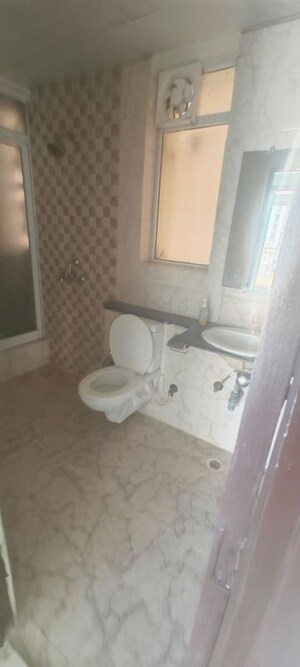 Bathroom in 3 BHK Apartment at Amrapali Silicon City, Sector 76 – for Sale
