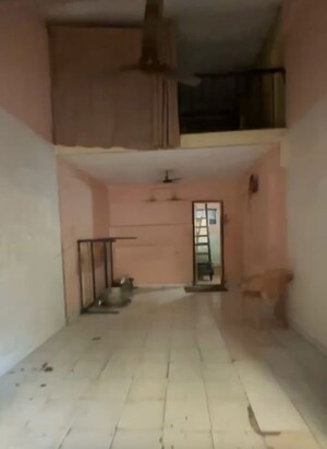  Shop For Rent in Silver Oaks Apartment, Mulund West