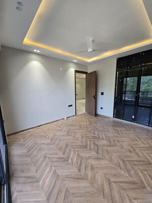 Bedroom in 4 BHK Builder Floor at Ansal API Esencia, Sector 67 – for Sale