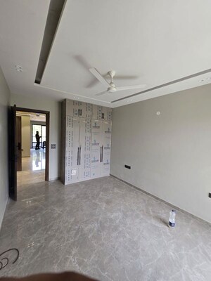Room in 4 BHK Builder Floor at Ansal API Esencia, Sector 67 – for Sale