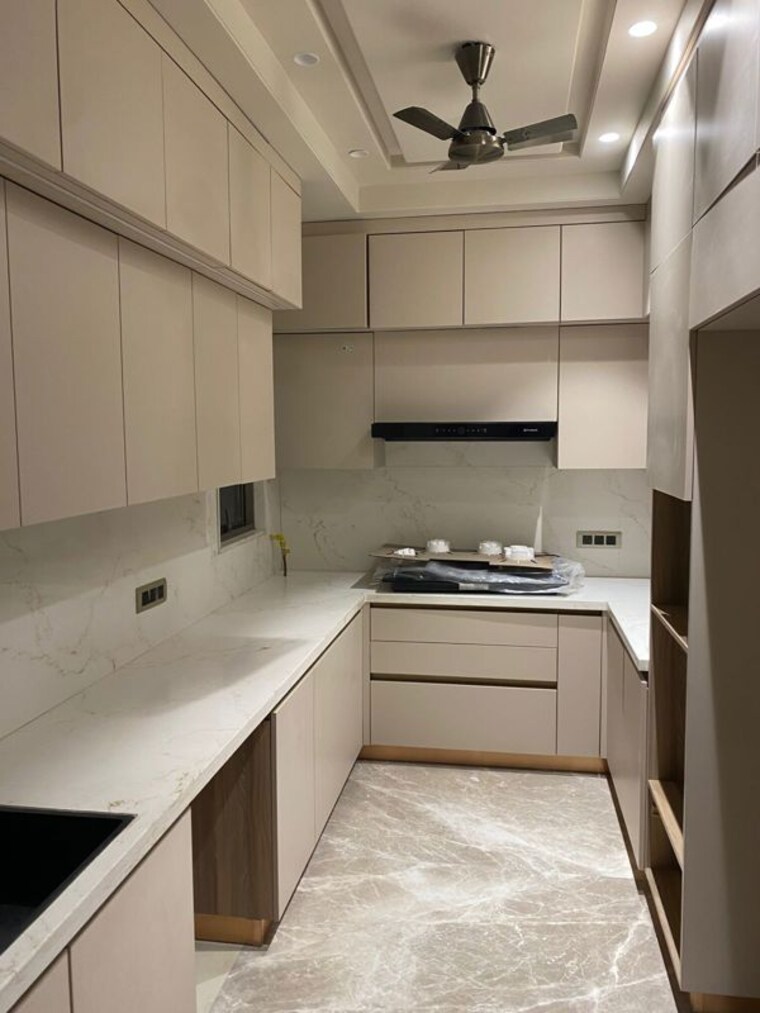 Kitchen, kalkaji 3 Bedroom 200 Sq.Yd. Builder Floor In Kalkaji Delhi 10411679