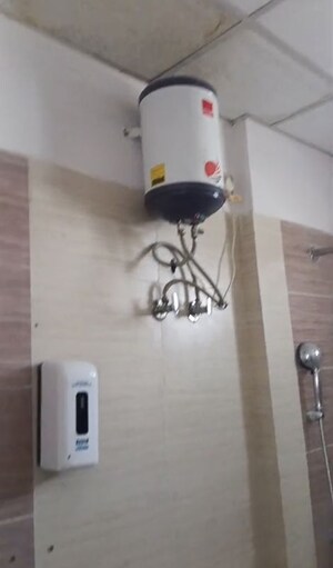 Furnished Amenities in 3 BHK Apartment at Omaxe Residency II, Gomti Nagar – for Rent