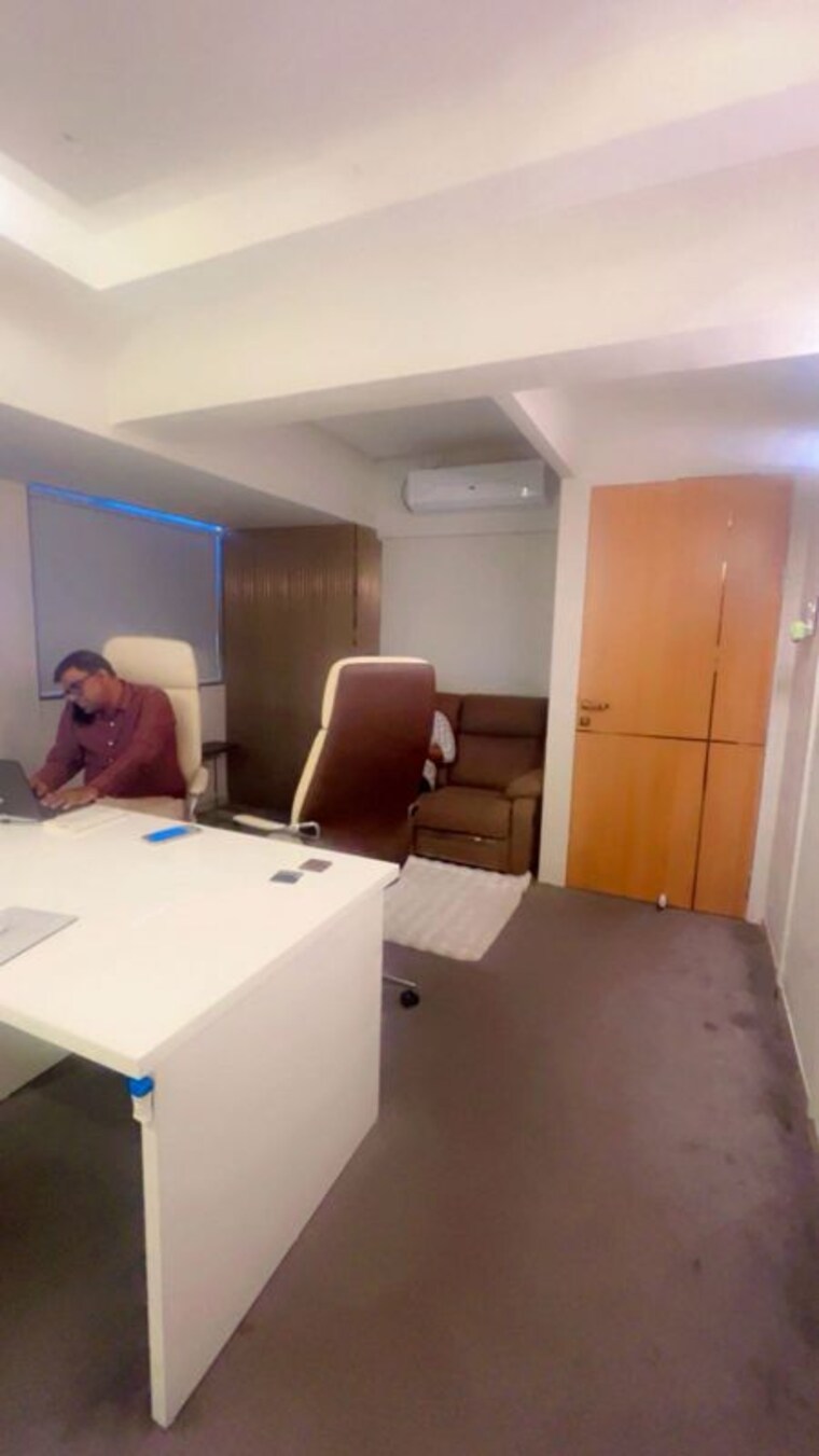 Team Area, samrin-heritage Commercial Office Space 700 Sq.Ft. In Panch Pakhadi Thane 10411703