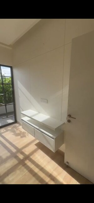 Staircase in 3 BHK Builder Floor at BPTP District Faridabad, Sector 81 – for Rent