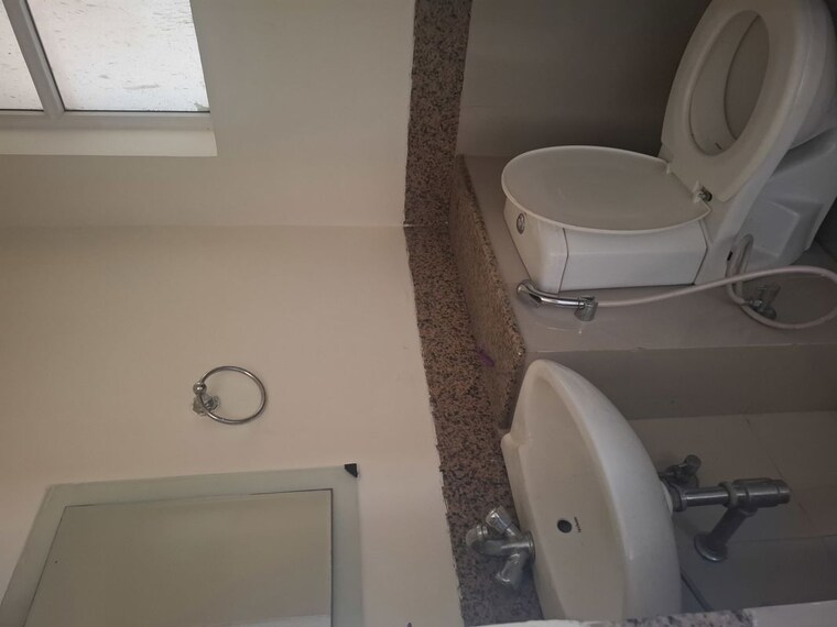 Bathroom, urban-estate-residents-welfare-association-sector 3 Bedroom 2500 Sq.Ft. Independent House In Sector 4 Gurgaon 10274779