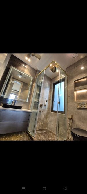 Furnished Amenities in 4 BHK Builder Floor at Greater Kailash I – for Rent