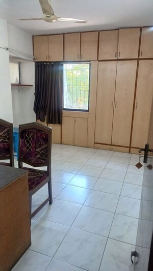 Bedroom in 2 BHK Apartment at Kamgar Putala Vasahat – for Rent