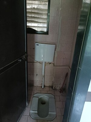 Bathroom in 1.5 BHK Apartment at Raghukul Society, Kalwa – for Rent