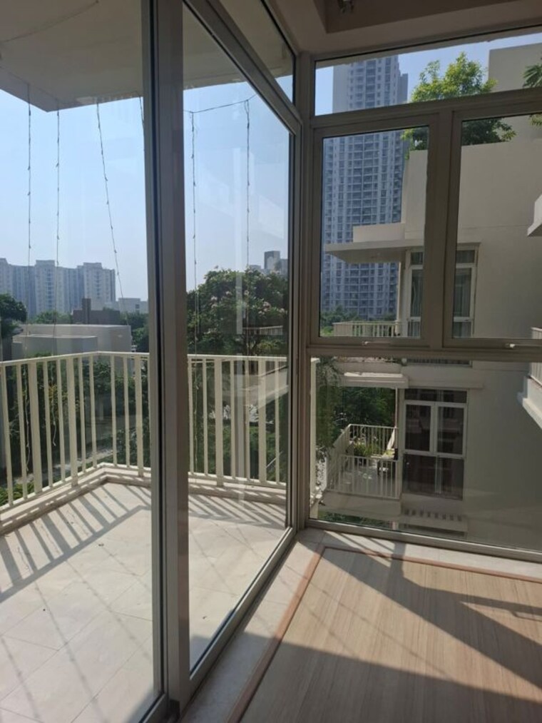Balcony, ireo-victory-valley 4 Bedroom 2830 Sq.Ft. Apartment In Sector 67 Gurgaon 10199691