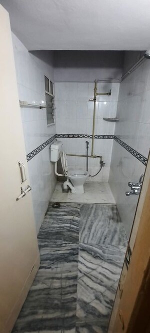 Staircase in 1 BHK Apartment at Vishrantwadi – for Rent