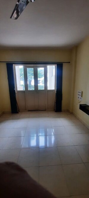 Room in 1 BHK Apartment at Vishrantwadi – for Rent