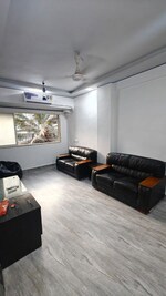 2 BHK 850 Sq.Ft. Apartment in Takshila CHS