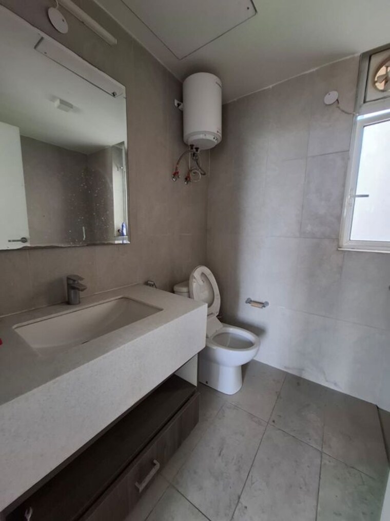 Bathroom, ireo-the-corridors 2 Bedroom 1200 Sq.Ft. Apartment In Sector 67a Gurgaon 10110680