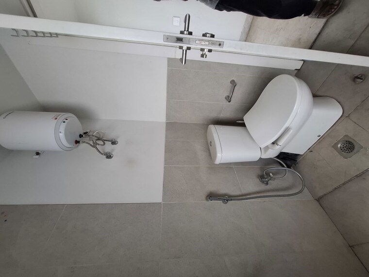 Bathroom, ireo-the-corridors 2.5 Bedroom 1484 Sq.Ft. Apartment In Sector 67a Gurgaon 10103925