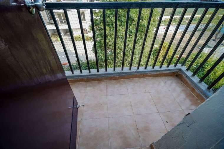Balcony, sare-crescent-parc 3 Bedroom 1261 Sq.Ft. Apartment In Sector 92 Gurgaon 10079537