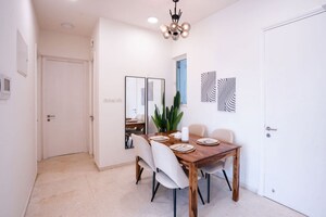 Room in 2 BHK Apartment at Kalpataru Crest, Bhandup West – for Sale