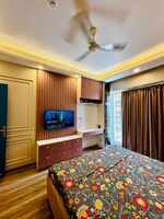 3 BHK + Servant Room,Basement 208 Sq.Yd. Apartment in Sector 41