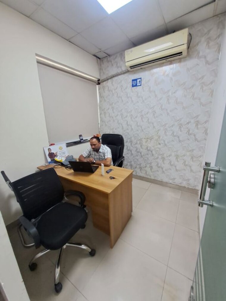 Team Area, sector 63 Commercial Office Space 500 Sq.Ft. In Sector 63 Noida 10411826
