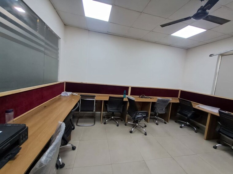 Team Area, sector 63 Commercial Office Space 500 Sq.Ft. In Sector 63 Noida 10411826