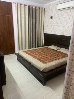 4 BHK + Pooja Room,Servant Room Builder Floor For Sale in Empire Floors