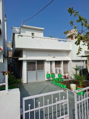6+ BHK Independent House – Exterior View View at Aliganj - for Sale