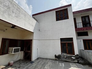 6+ BHK Independent House – Exterior View View at Aliganj - for Sale