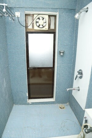 Bathroom in 3 BHK Apartment at Celestia Heights, Malad West – for Rent
