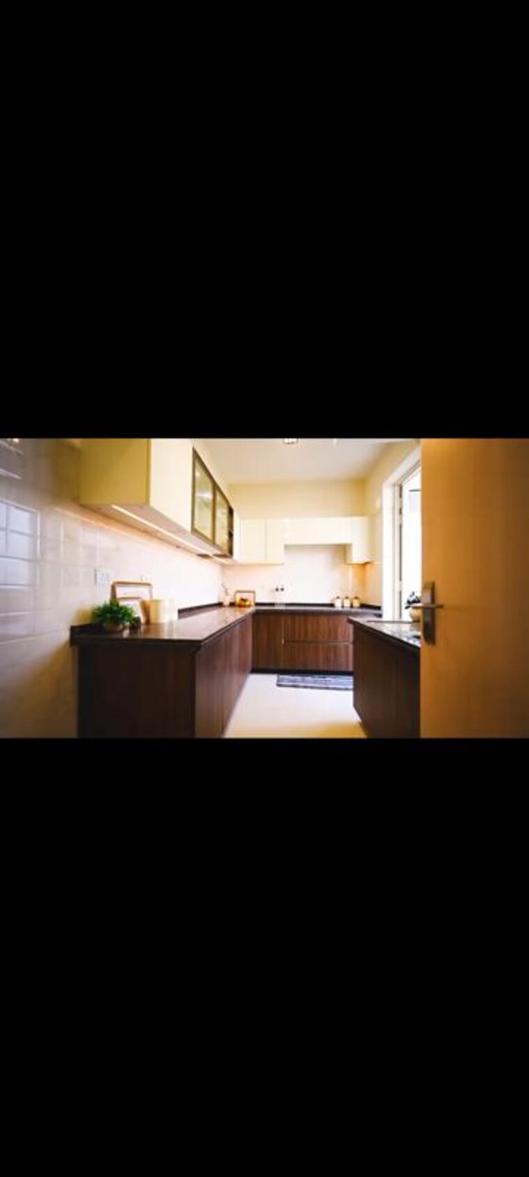 Kitchen, bestech-park-view-altura 3 Bedroom 2015 Sq.Ft. Apartment In Sector 79 Gurgaon 10066115