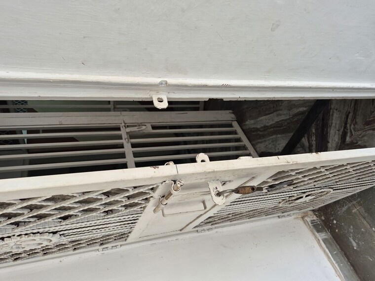Exterior View, mayur vihar 3.5 Bedroom 1050 Sq.Ft. Builder Floor In Mayur Vihar Delhi 10411857