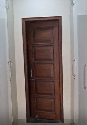 Furnished Amenities in 4 BHK Independent House at Sector 26 – for Rent