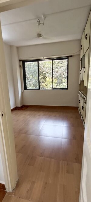 Room in 1 BHK Apartment at Prabha Mandir CHS, Prabhadevi – for Rent