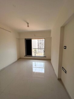 3 BHK + Servant Room Apartment For Rent in Asavari CHS Matunga