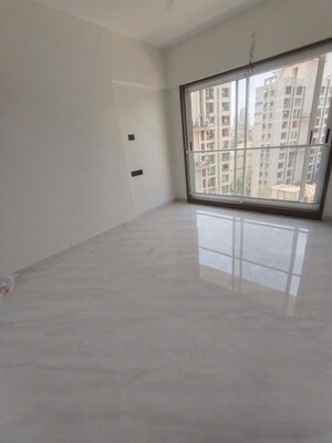 Bedroom in 3.5 BHK Apartment at Kabra Garnet, Malad West – for Rent