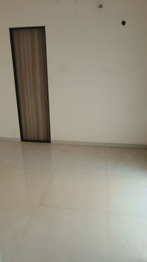 Room in 2 BHK Apartment at Ashar Axis, Majiwada – for Rent