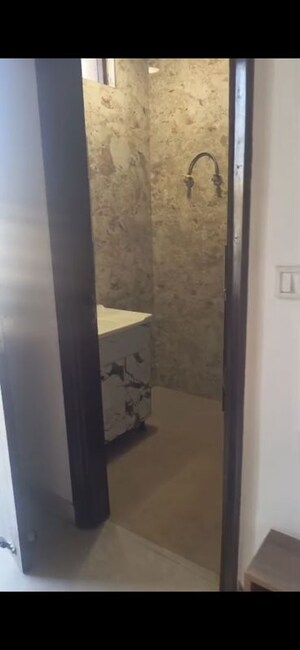 Bathroom in 3 BHK Builder Floor at BPTP District Phase 2, Sector 84 – for Rent