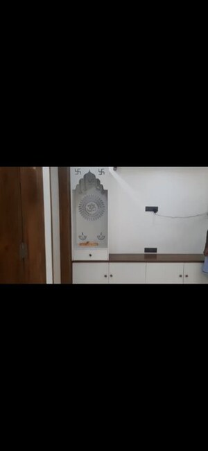 Furnished Amenities in 4 BHK Builder Floor at BPTP Eden Estate, Sector 81 – for Rent