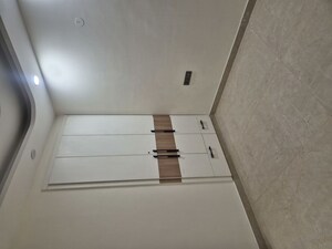 Furnished Amenities in 4 BHK Builder Floor at BPTP Eden Estate, Sector 81 – for Rent