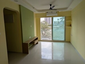 Room in 2 BHK Apartment at Tridhaatu Morya, Chembur – for Rent