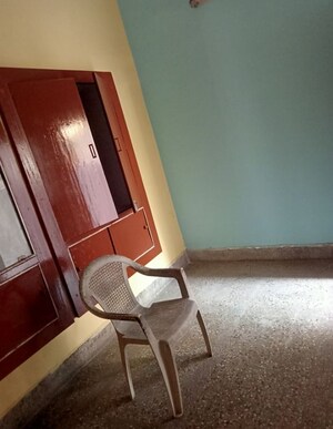 Furnished Amenities in 1 BHK Villa at Aliganj – for Rent