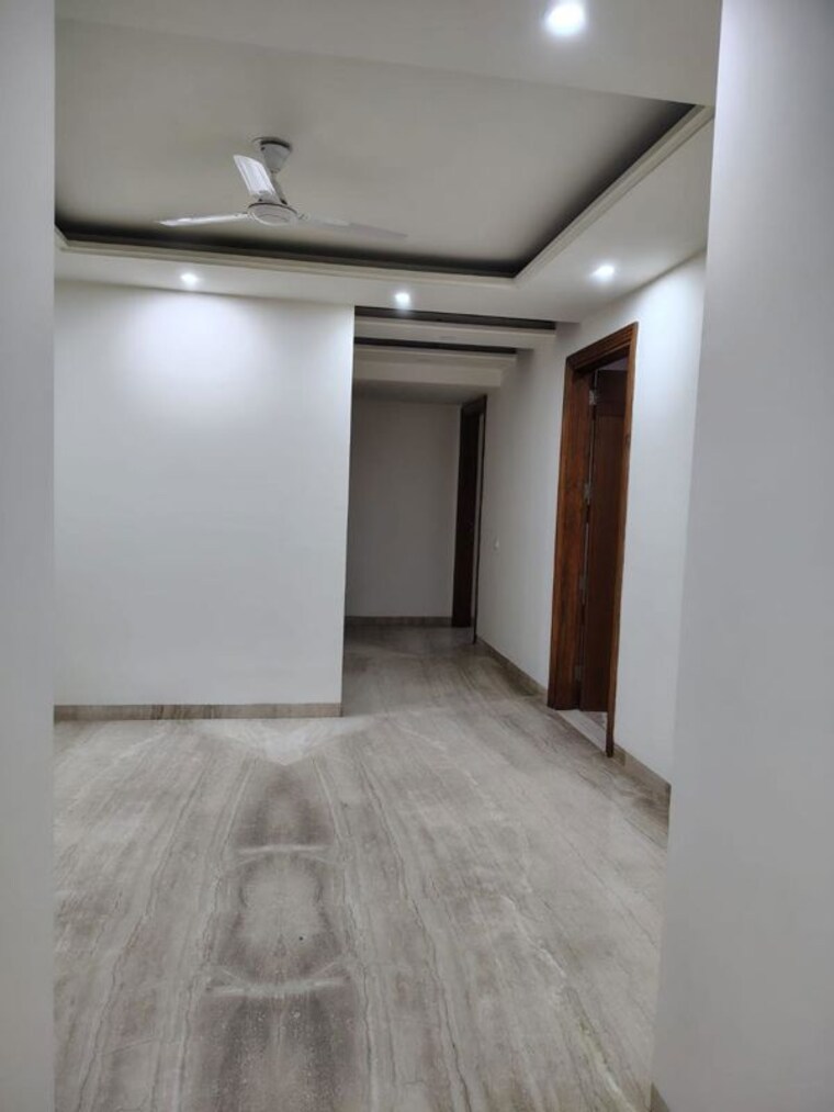 Room, south extension 4 Bedroom 4000 Sq.Ft. Builder Floor In South Extension Delhi 10411954