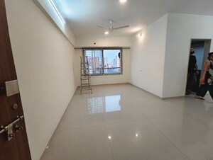 Room in 2 BHK Apartment at BDL Aura Apartments, Chembur – for Rent