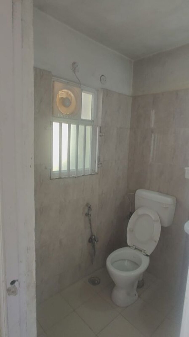 Bathroom, av-residency 2 Bedroom 650 Sq.Ft. Independent House In Deva Road Lucknow 10411961