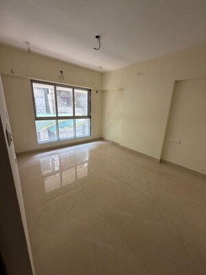 Room in 2 BHK Apartment at RRB Satra Harmony, Chembur – for Rent