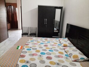 Bedroom in 3 BHK Apartment at Thakkarwal – for Rent