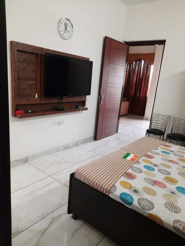 3 BHK + Servant Room Apartment For Rent in Thakkarwal
