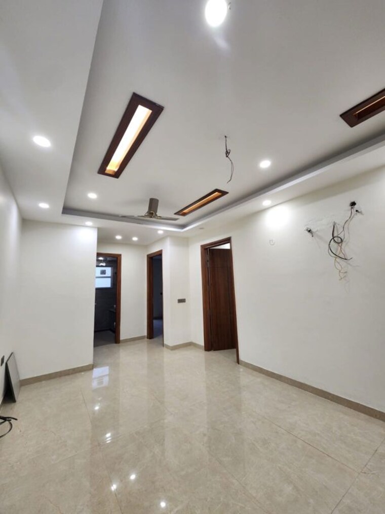 Room, sector 81 4 Bedroom 2475 Sq.Ft. Builder Floor In Sector 81 Faridabad 10411981