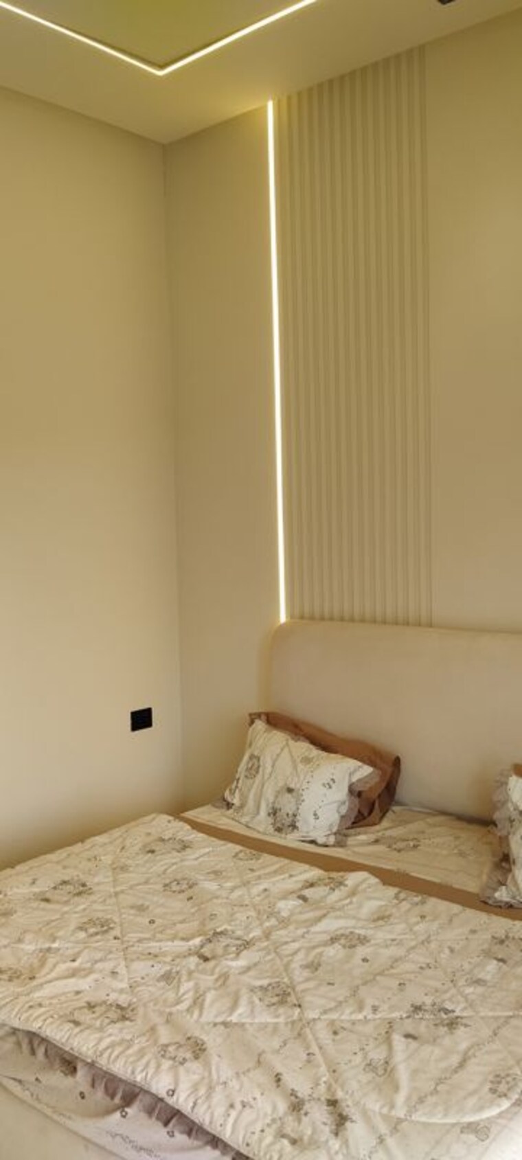 Living Room, adore-legend 4 Bedroom 1050 Sq.Ft. Apartment In Sector 84 Faridabad 10411968